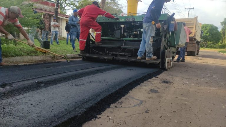 Ministerio de Minas y Minerven Realizan Importante Reparación de la Vía Troncal 10, Estado Bolívar